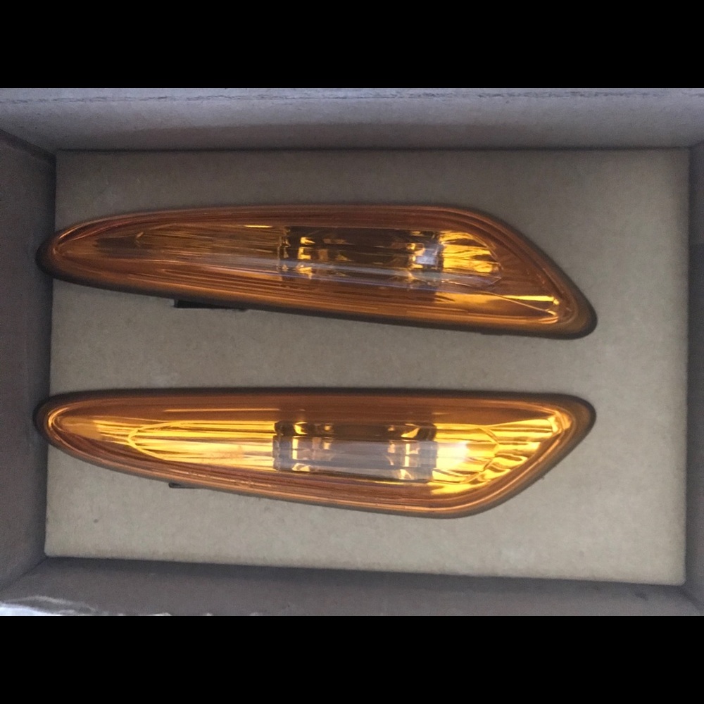 NWT BMW Smoke Side Lamp by Eagle Eyes
